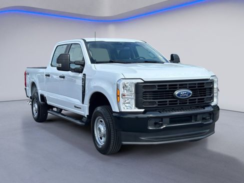 Used 2025 Ford F250 XL AWD/4WD image 10