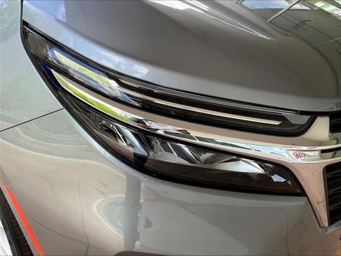 Used 2024 Chevrolet Equinox LT AWD/4WD image 29