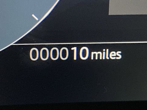 Used 2026 Land Rover Range Rover Evoque S image 16