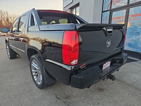 Used 2007 Cadillac Escalade EXT Base w/ Information Package image 7