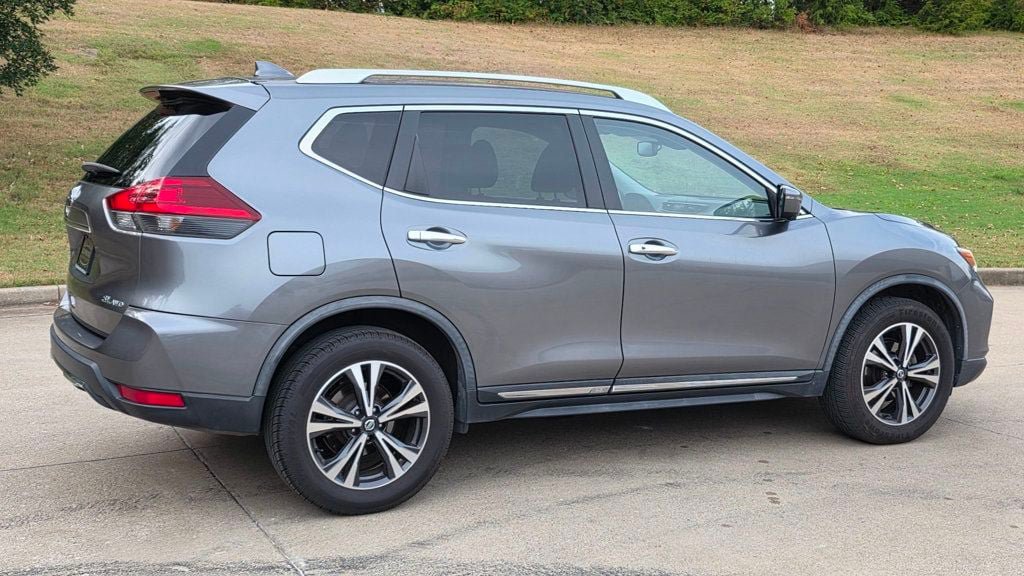 Used 2018 Nissan Rogue SL AWD/4WD image 11