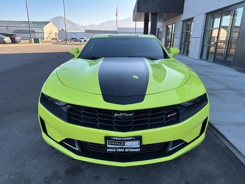 Used 2020 Chevrolet Camaro LT w/ RS Package image 2