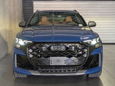 Used 2025 Audi RS Q8 performance AWD/4WD image 46