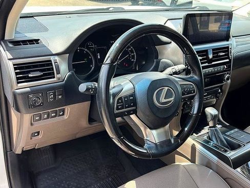 Used 2022 Lexus GX 460 Premium w/ Premium Package AWD/4WD image 13