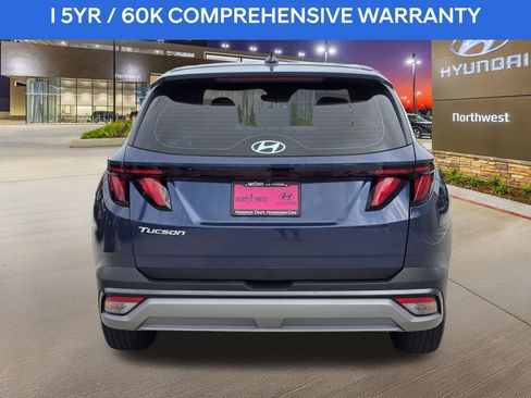 Used 2025 Hyundai Tucson SE image 8