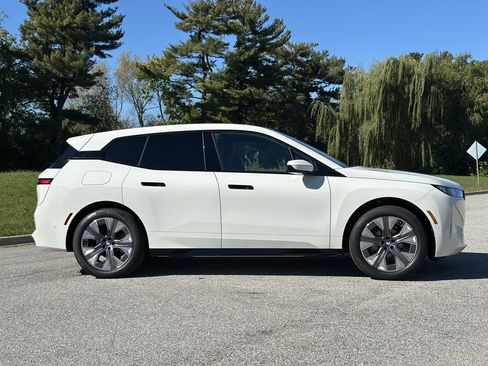 New 2026 BMW iX xDrive45 image 8