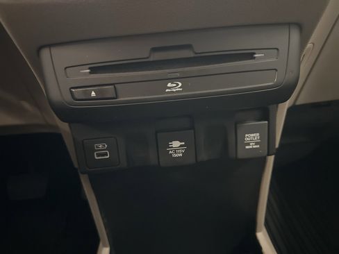 Used 2022 Honda Odyssey Elite image 25