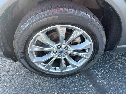 Used 2022 Ford Explorer Limited AWD/4WD image 27
