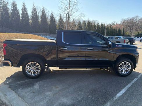 Used 2021 Chevrolet Silverado 1500 LTZ w/ LTZ Premium Package image 8