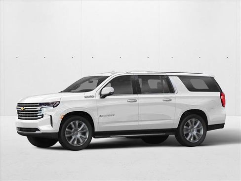 Used 2021 Chevrolet Suburban RST w/ Luxury Package RWD image 1