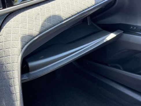 Used 2025 Toyota Camry XLE FWD image 33
