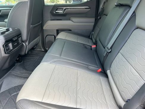 Used 2023 Chevrolet Silverado 1500 ZR2 AWD/4WD image 15