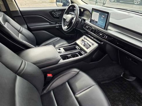 Used 2023 Lincoln Aviator AWD image 24