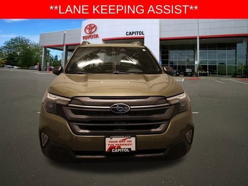 Used 2025 Subaru Forester Premium w/ Convenience Package #1 image 6