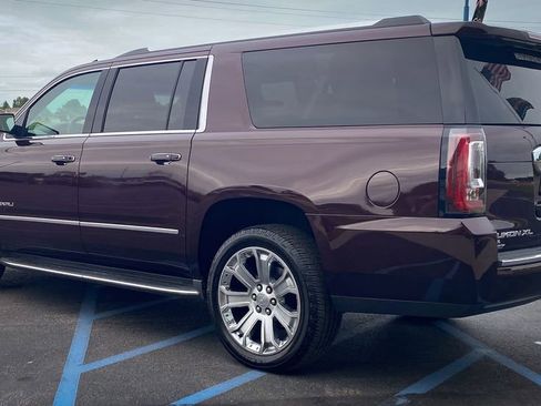 Used 2017 GMC Yukon XL Denali w/ Open Road Package AWD/4WD image 18