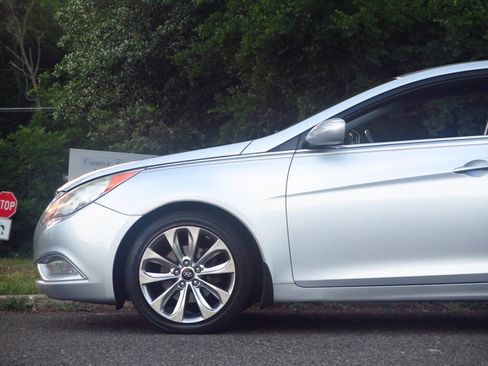 Used 2012 Hyundai Sonata SE FWD image 22