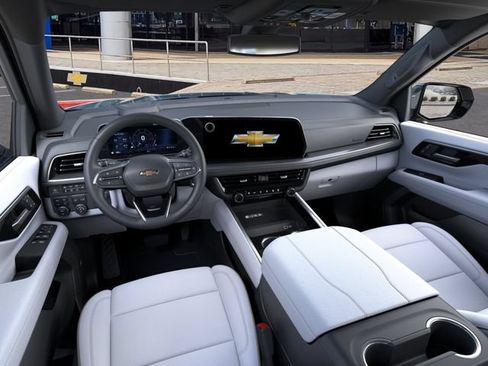 New 2026 Chevrolet Tahoe Premier w/ Sun And Tow Package AWD/4WD image 15