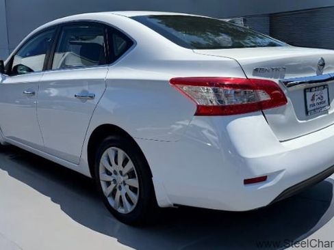 Used 2013 Nissan Sentra S image 3