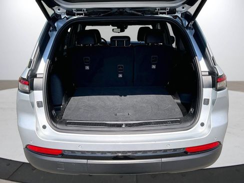 Certified 2023 Jeep Grand Cherokee Altitude AWD/4WD image 26