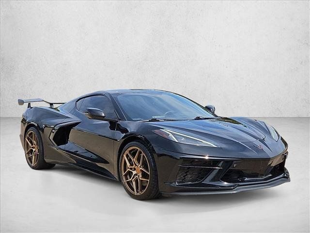 Used 2020 Chevrolet Corvette Stingray Preferred Cpe w/ 2LT Preferred Equipment Group RWD image 3