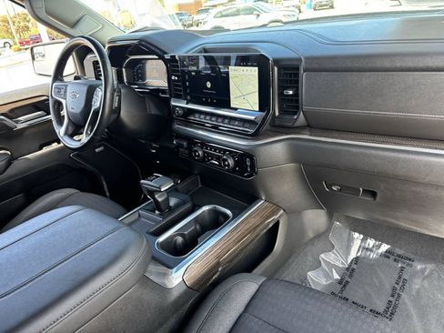 Used 2023 Chevrolet Silverado 1500 RST w/ Convenience Package II AWD/4WD image 10