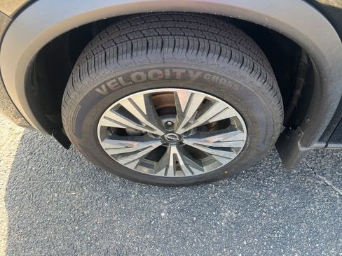 Certified 2023 Nissan Rogue SV AWD/4WD image 10