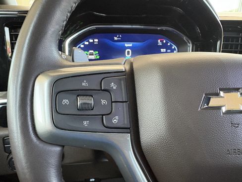 Used 2023 Chevrolet Silverado 1500 LTZ AWD/4WD image 22