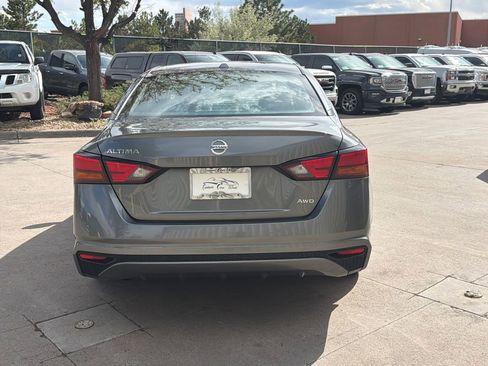 Used 2019 Nissan Altima 2.5 S AWD/4WD image 6