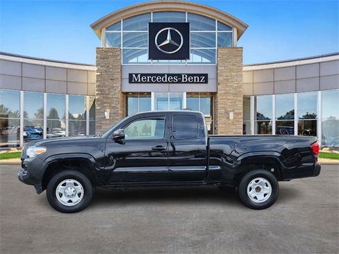 Used 2022 Toyota Tacoma SR image 2