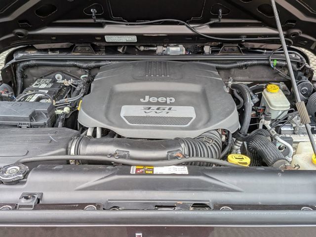 Used 2013 Jeep Wrangler Unlimited Sport AWD/4WD image 36