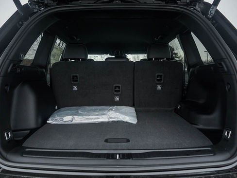 New 2025 Jeep Grand Cherokee Limited w/ Black Appearance Package image 8