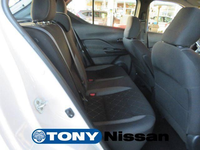 Used 2018 Nissan Kicks SV FWD image 22