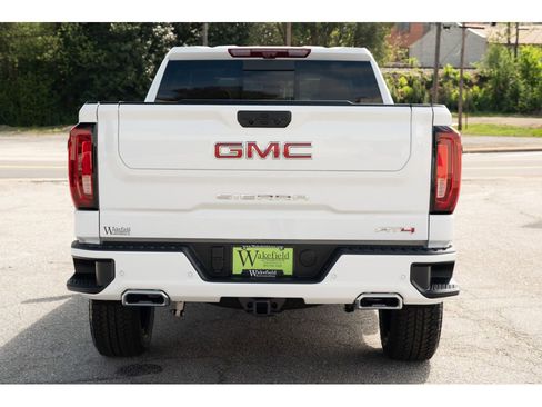 New 2026 GMC Sierra 1500 AT4 image 7