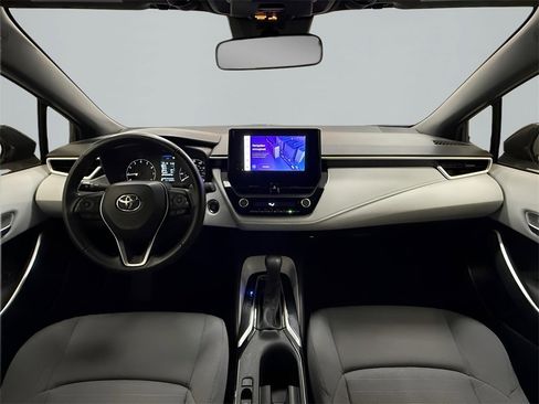 Used 2023 Toyota Corolla SE image 11