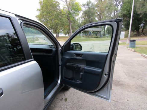 Certified 2024 Ford Maverick XLT w/ XLT Luxury Package image 23