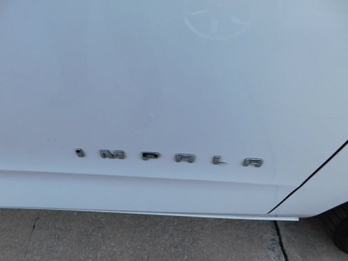 Used 2019 Chevrolet Impala LT FWD image 11