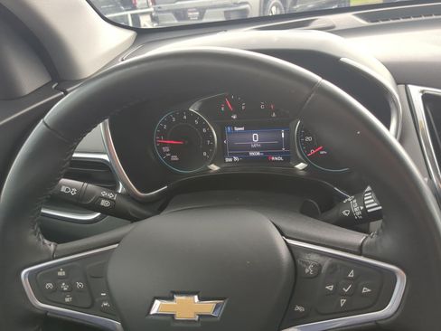 Used 2022 Chevrolet Equinox LT FWD image 13