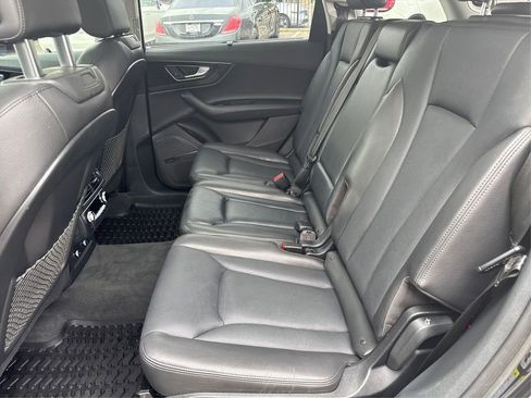 Used 2019 Audi Q7 3.0T Prestige w/ Prestige Package image 11