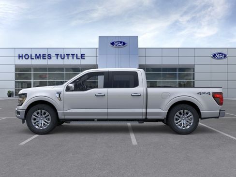 New 2026 Ford F150 XLT w/ Equipment Group 302A MID AWD/4WD image 3