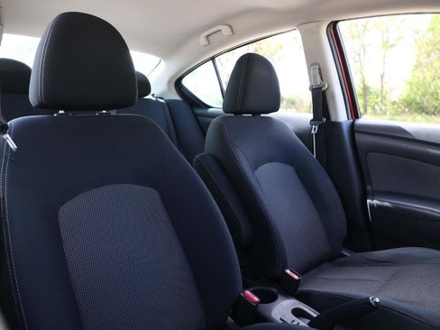 Used 2016 Nissan Versa SV image 16