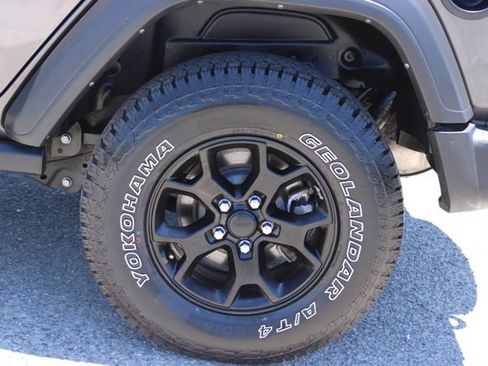 Used 2022 Jeep Wrangler Unlimited Sport AWD/4WD image 7