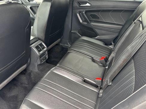 Used 2022 Volkswagen Tiguan SE R-Line FWD image 26