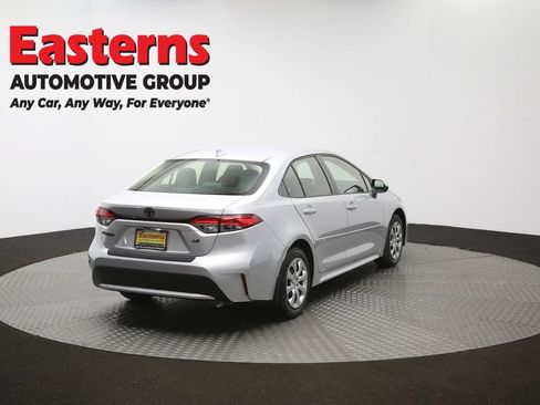 Used 2022 Toyota Corolla LE FWD image 38