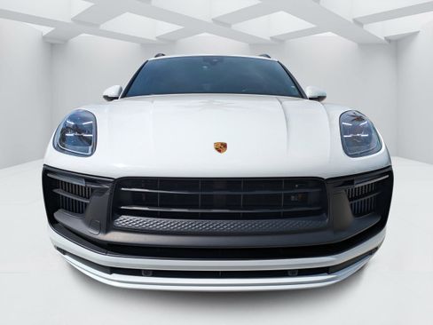 Used 2022 Porsche Macan GTS AWD/4WD image 8