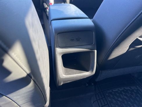 Used 2024 Chevrolet Trax RS w/ Sunroof Package image 20