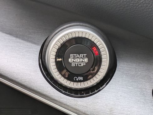 New 2025 Jeep Wagoneer Series II w/ Convenience Group I image 16