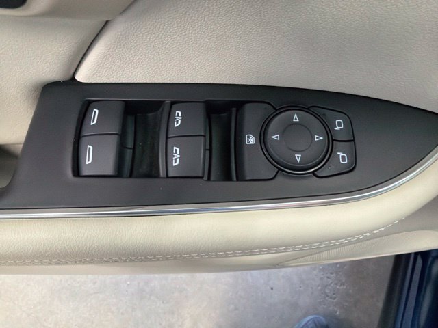 Used 2023 Buick Envision Essence w/ Premium Seat Package AWD/4WD image 15