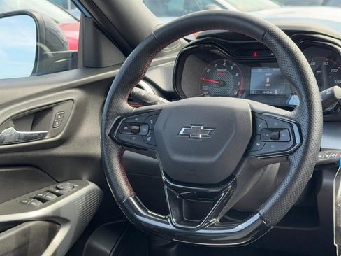 Used 2024 Chevrolet Trax RS w/ Driver Confidence Package image 7