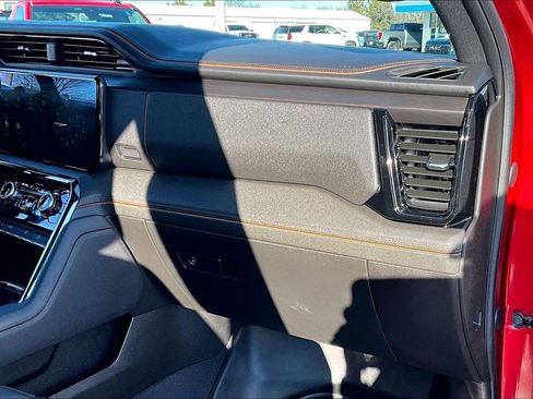 Used 2024 GMC Sierra 1500 AT4 w/ AT4 Premium Package image 16