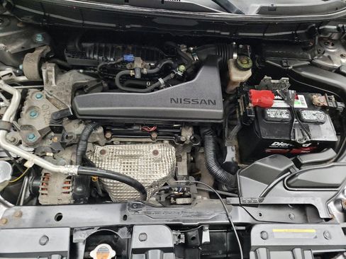 Used 2017 Nissan Rogue SV AWD/4WD image 30